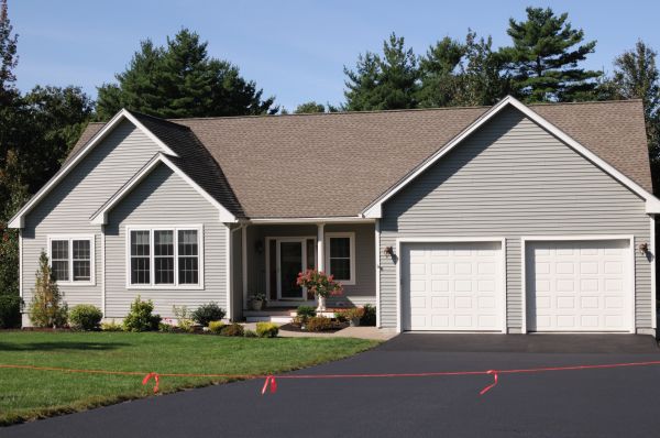 Cost of Blacktop Driveway Sealing in Gilroy