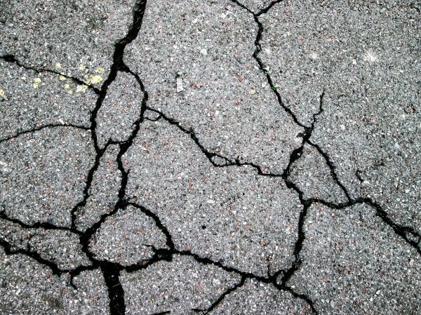 Driveway Crack Filling in Gilroy