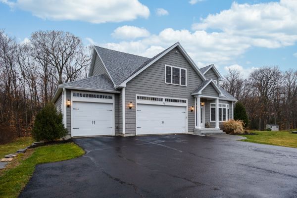 Cost of Driveway Sealing in Gilroy